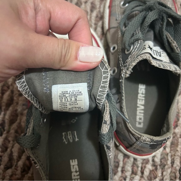 Converse size 12 - Picture 2 of 5